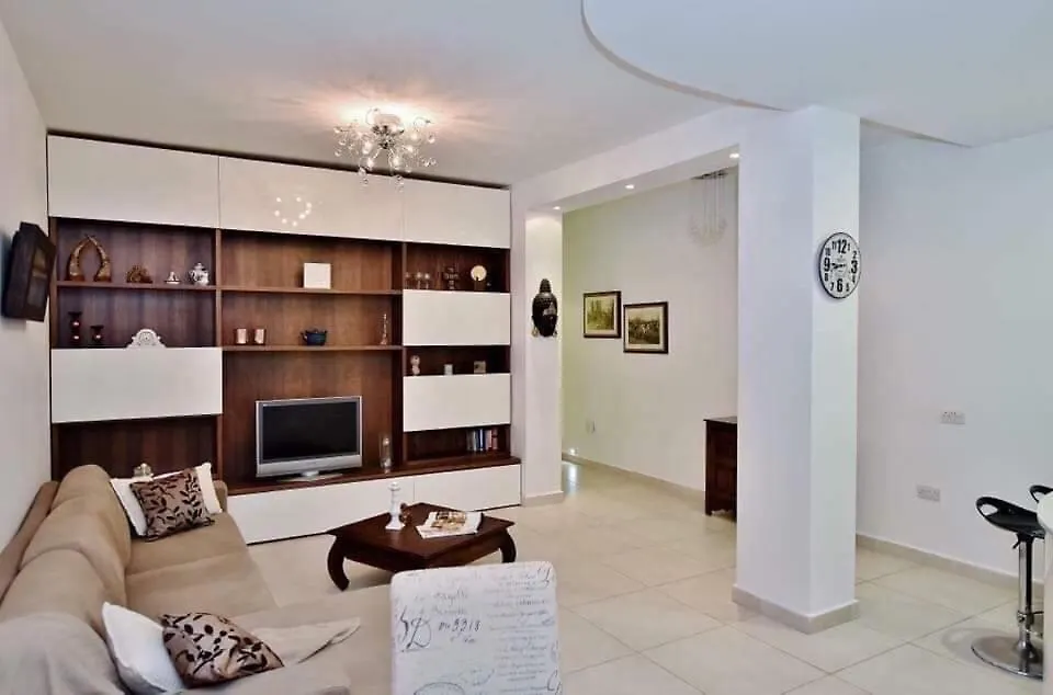 Sliema Luxury 2 Bedrooms Apartment 0*,  Malta